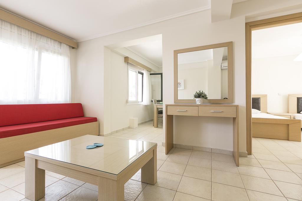 Olive Tree Apartments Fourka Extérieur photo