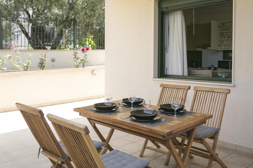 Olive Tree Apartments Fourka Extérieur photo