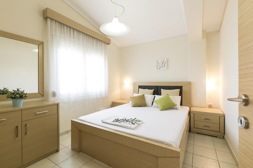 Olive Tree Apartments Fourka Extérieur photo